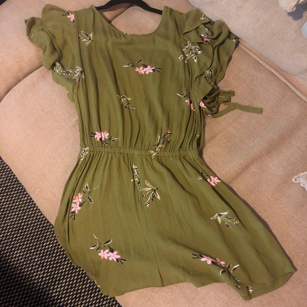 Billabong romper!